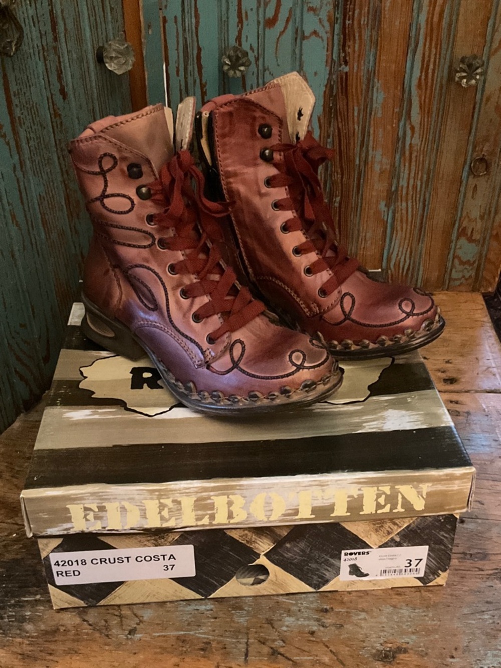 ROVERS boots made in Portugal
New